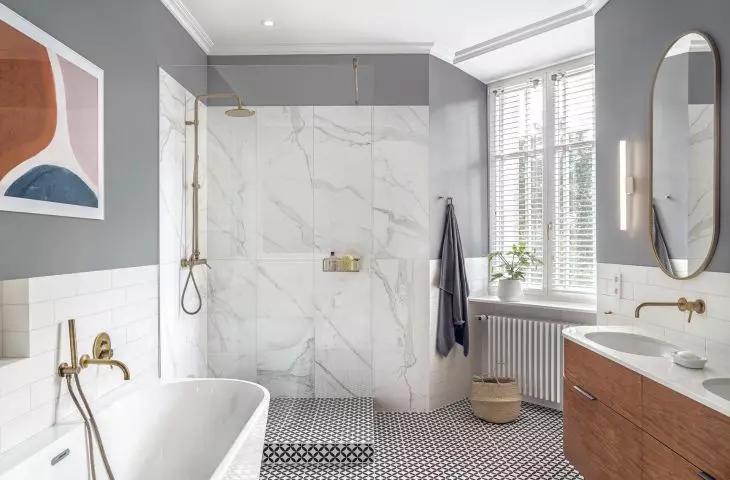 Bath salon