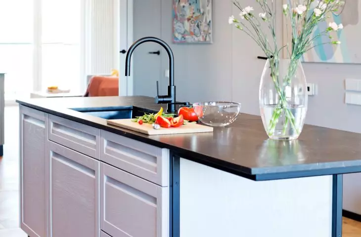 Kitchen island