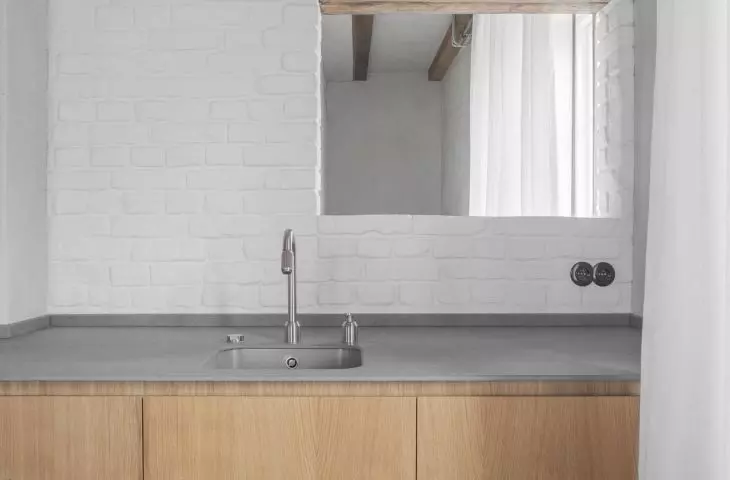 Kitchen window