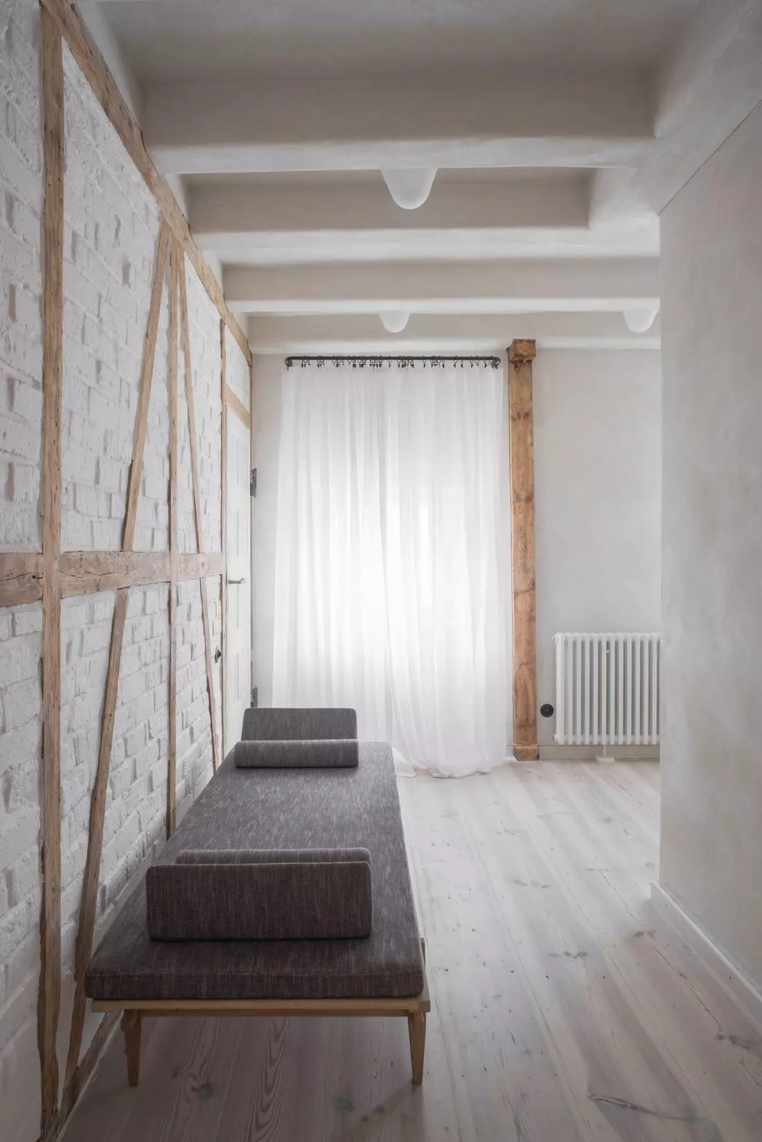 Wnętrze starego domu w Szczecinie projektu Loft Kolasiński