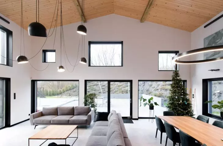 Ślonsko Chałpa - a double-height living room