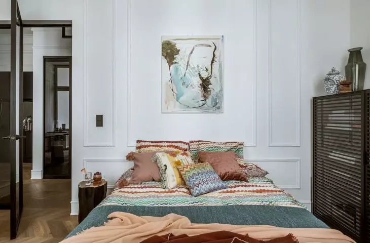 Colorful bedroom
