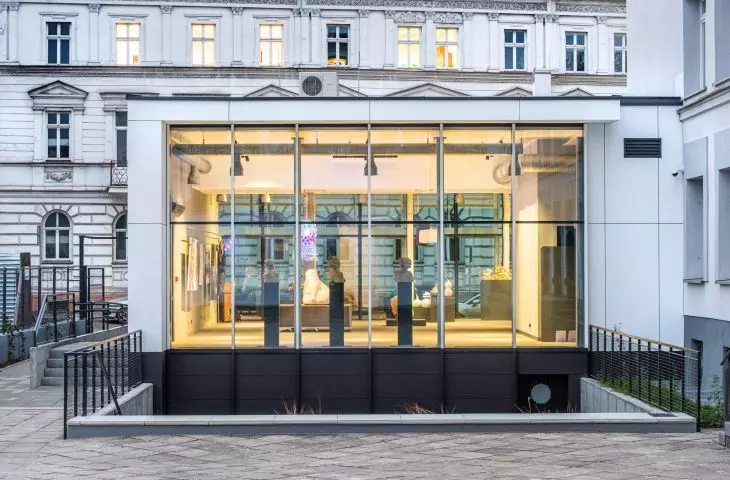 Exhibition pavilion of the high school of fine arts in Olsztyn, front