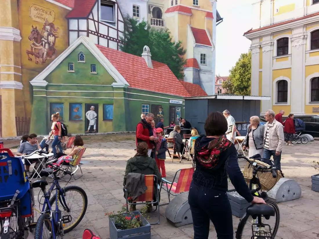 jeden
z rewitalizacyjnych festynów na Śródce (październik 2015)