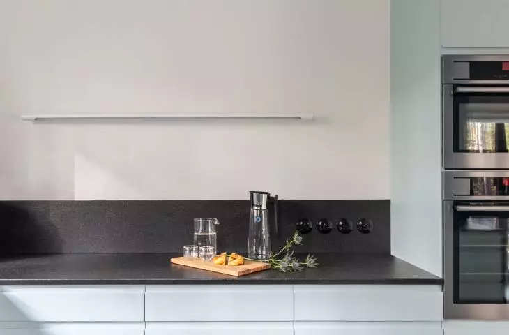Color of kitchen cabinets corresponds with the floor