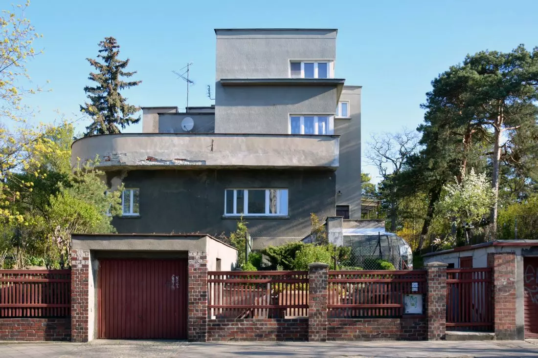 Domy przypominające okręty. Architektura 20-lecia międzywojennego w Polsce