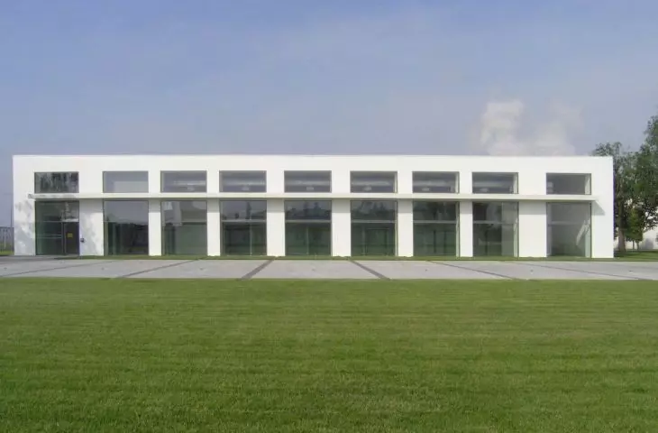 budynek biurowy A40 w Brzeziu koło Opola, 2006