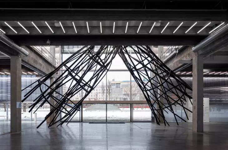 „Ćwiczenia z konstrukcji. Zginanie”, 2020, wystawa w Garage Museum of Contemporary Art, Moskwa, 