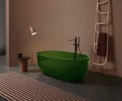 Zielona wanna Reflex w aranżacji 