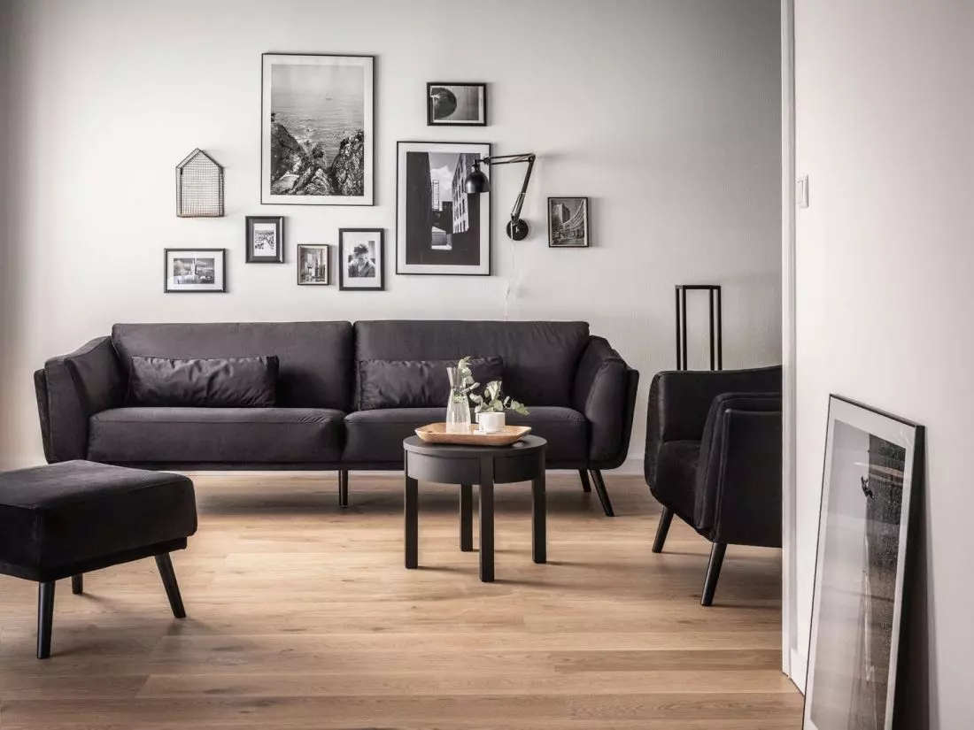Czarna kanapa idealna
do minimalistycznego wnętrza
