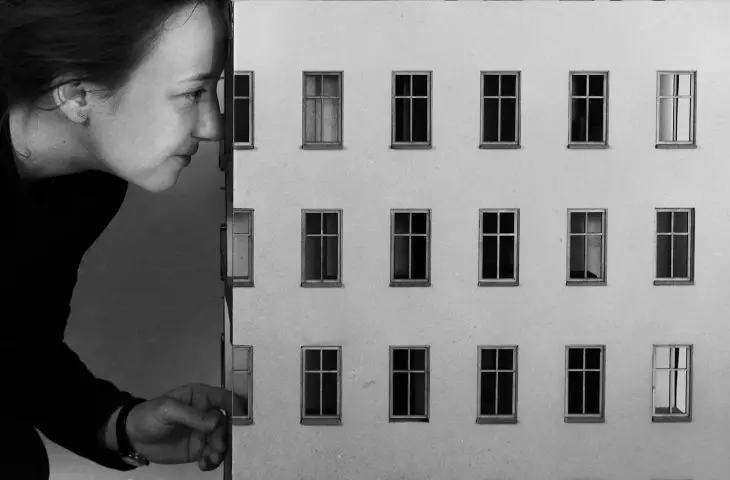 Alexandra Gordowy and the 1:33 scale model
