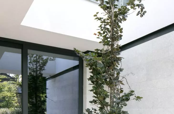 RE: LONG HOUSE, a place for vegetation