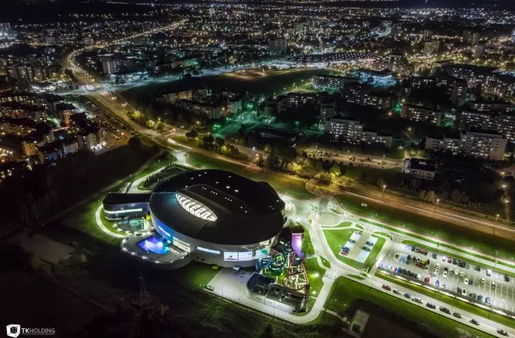 Wodny Park Tychy, widok nocą