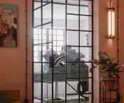 Large glazing in steel frames