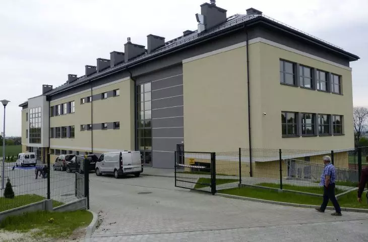 UP07-Kompleks szkolny w Morawicy