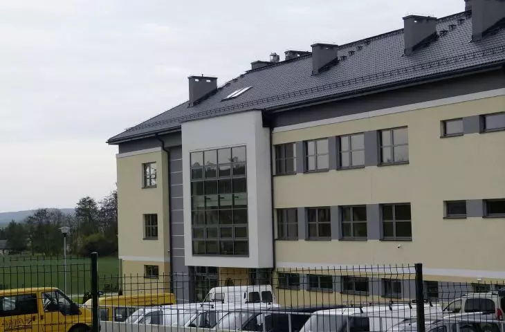 UP07-Kompleks szkolny w Morawicy