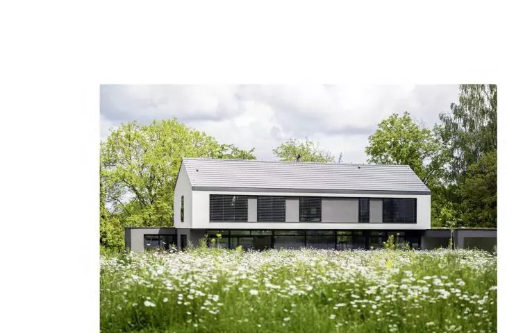 M02-House under the forest in Cracow
