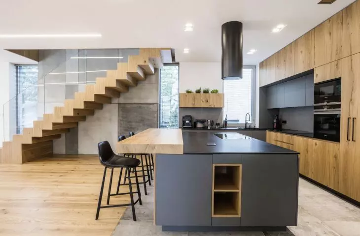 M17-Cut House w Krakowie
