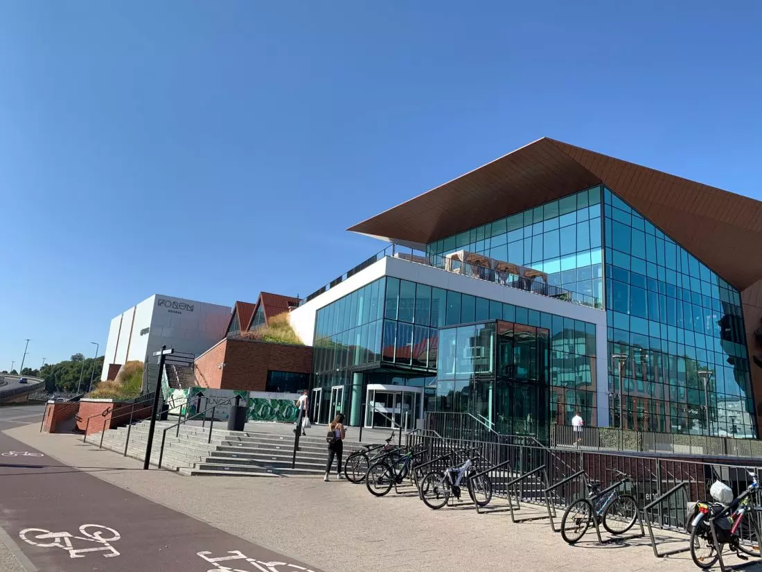 Forum Gdańsk, wielki
kompleks handlowo‑usługowy