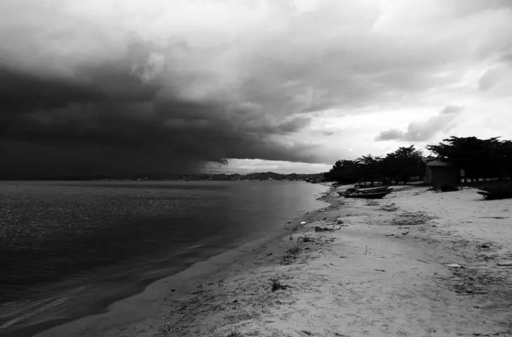 lake shore