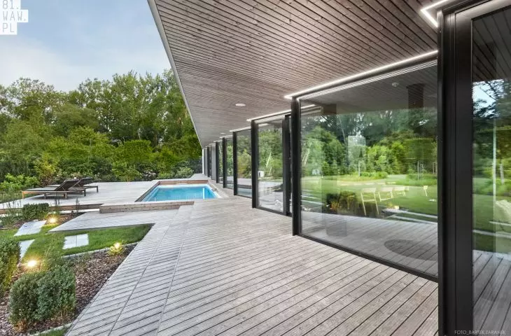 terrace and pool view