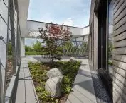 space between the house and the fence