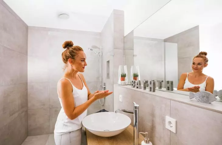 Zehnder ComfoValve Luna E exhaust air diffuser in the bathroom