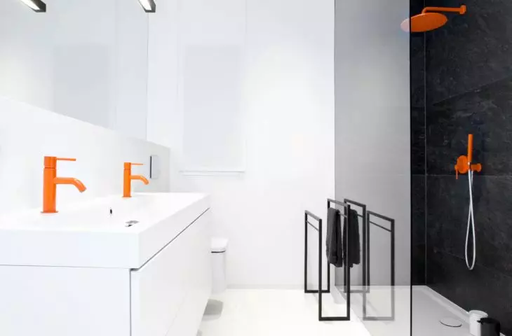 bathroom by the children's rooms