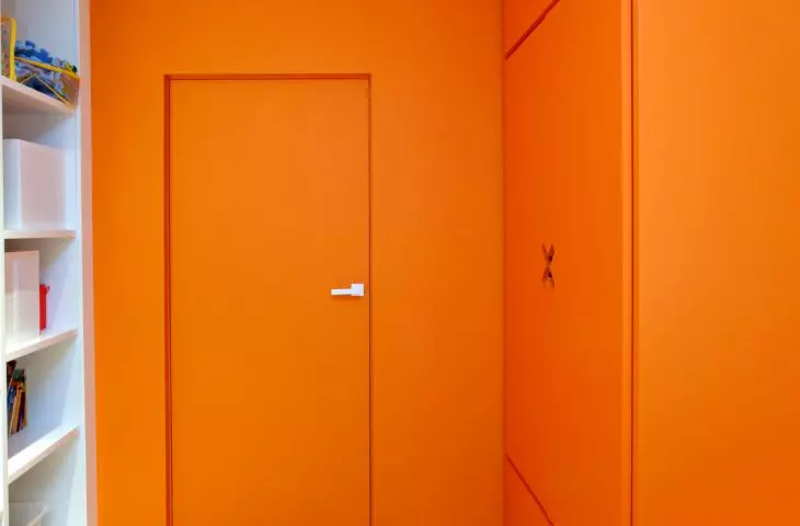 orange walls in the children's room