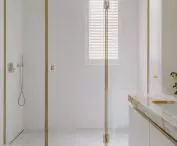 przeszklony prysznic