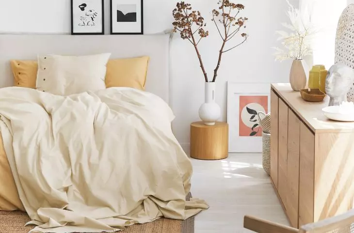 Wood, rattan and linen