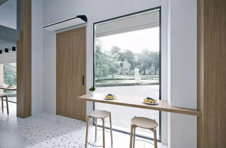 Slim air curtain - entrance to the vege bar