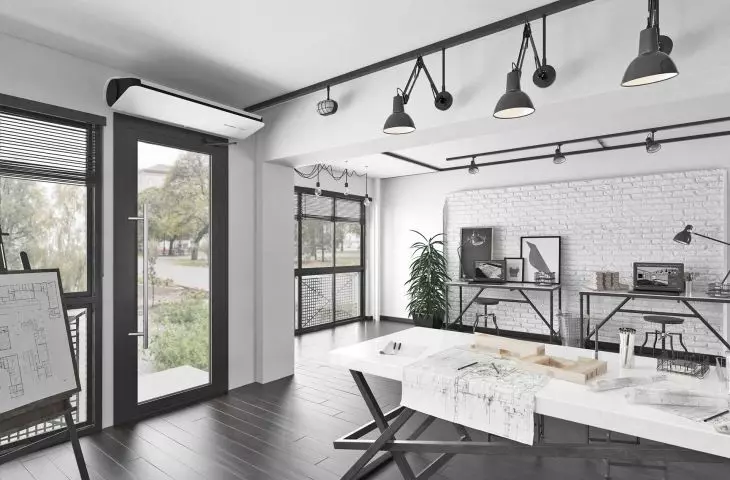 Slim air curtain - entrance to the architectural studio