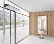 Slim air curtain with motion sensor - entrance to the fyzjera salon