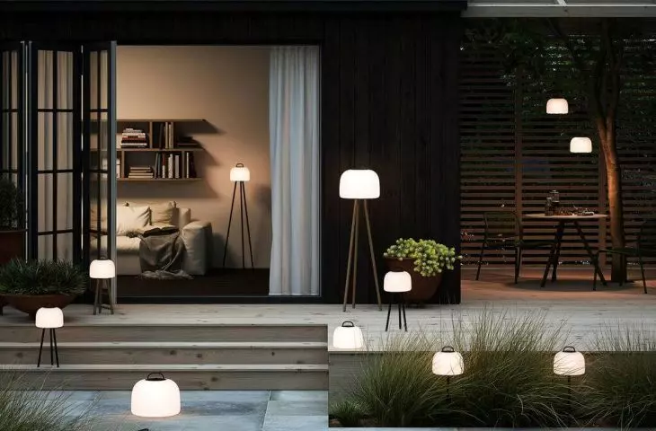 Mobile lighting for the garden