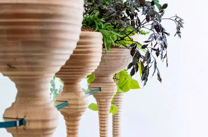 Stem table fragment, design: Heatherwick Studio 