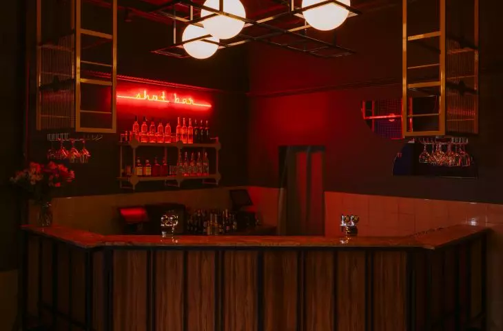 shot bar w klubie Próżność