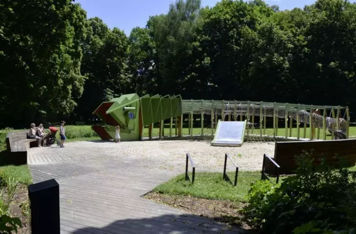 Przestrzeń publiczna, III miejsce: Smoczy Skwer „Do Woli” w Parku Decjusza w Krakowie