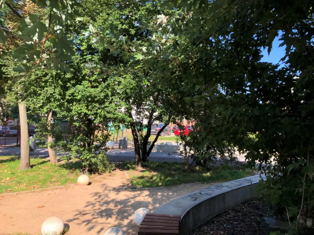 park kieszonkowy na
rogu ulic S. Więckowskiego i 28 Pułku Strzelców Kaniowskich