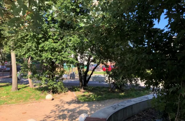 Pocket park on the corner of S. Więckowskiego and 28 Pułku Strzelców Kaniowskich