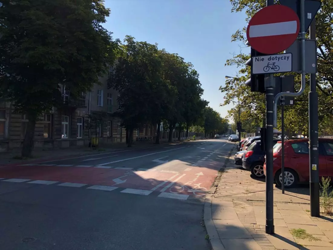 ul. 28 Pułku
Strzelców Kaniowskich, kontrapas oraz śluza rowerowa