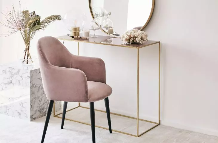 Jesienne trendy — liliowy kolor