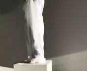 Rzeźba we wnętrzu pawilonu