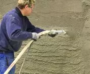 application of renovation plaster