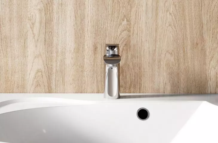 FLAT bathroom faucets