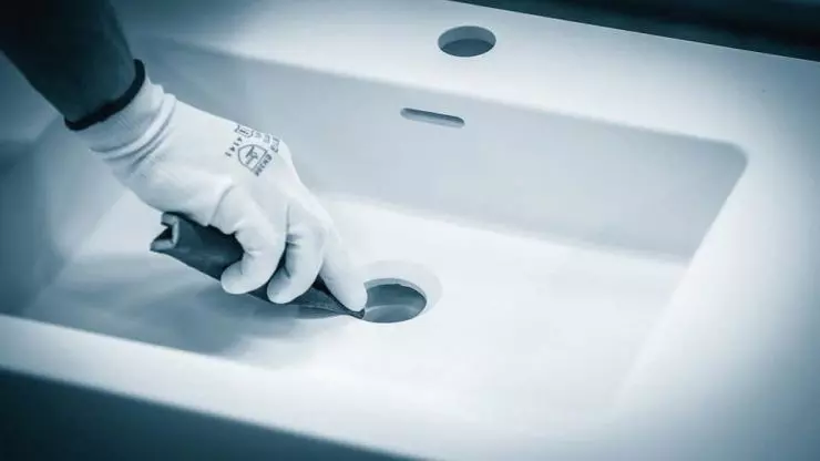 Produkty z&nbsp;linii Laufen Bespoke wykonane z&nbsp;materiału Solid Surface