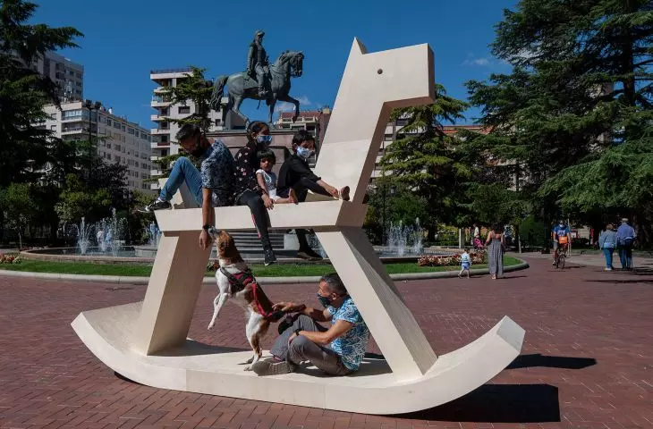 Iza Rutkowska's project in urban space