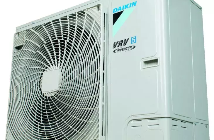 Daikin's mini VRV 5 air conditioning system on R-32