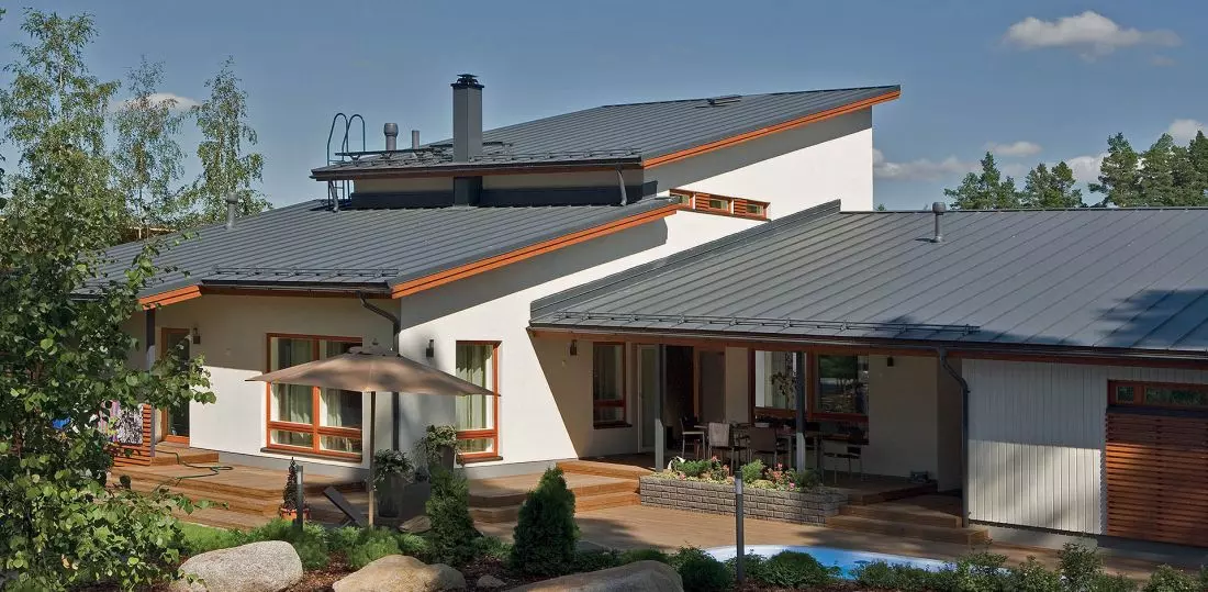 Dach SSAB z pokryciem w technologii GreenCoat Pural BT © Ruukki Construction