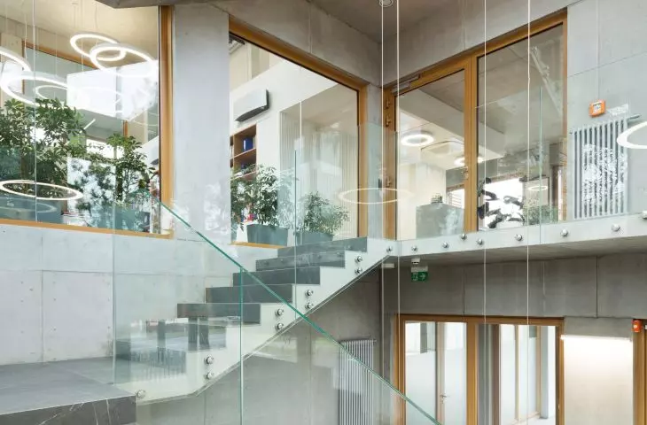 Interior staircase in the EXG building in Częstochowa, photo by Tomasz Zakrzewski/archifolio